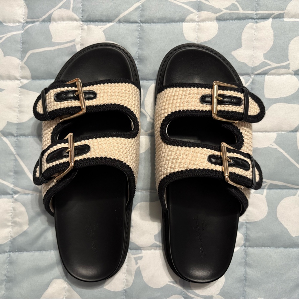 Universal Thread Footbed Sandals